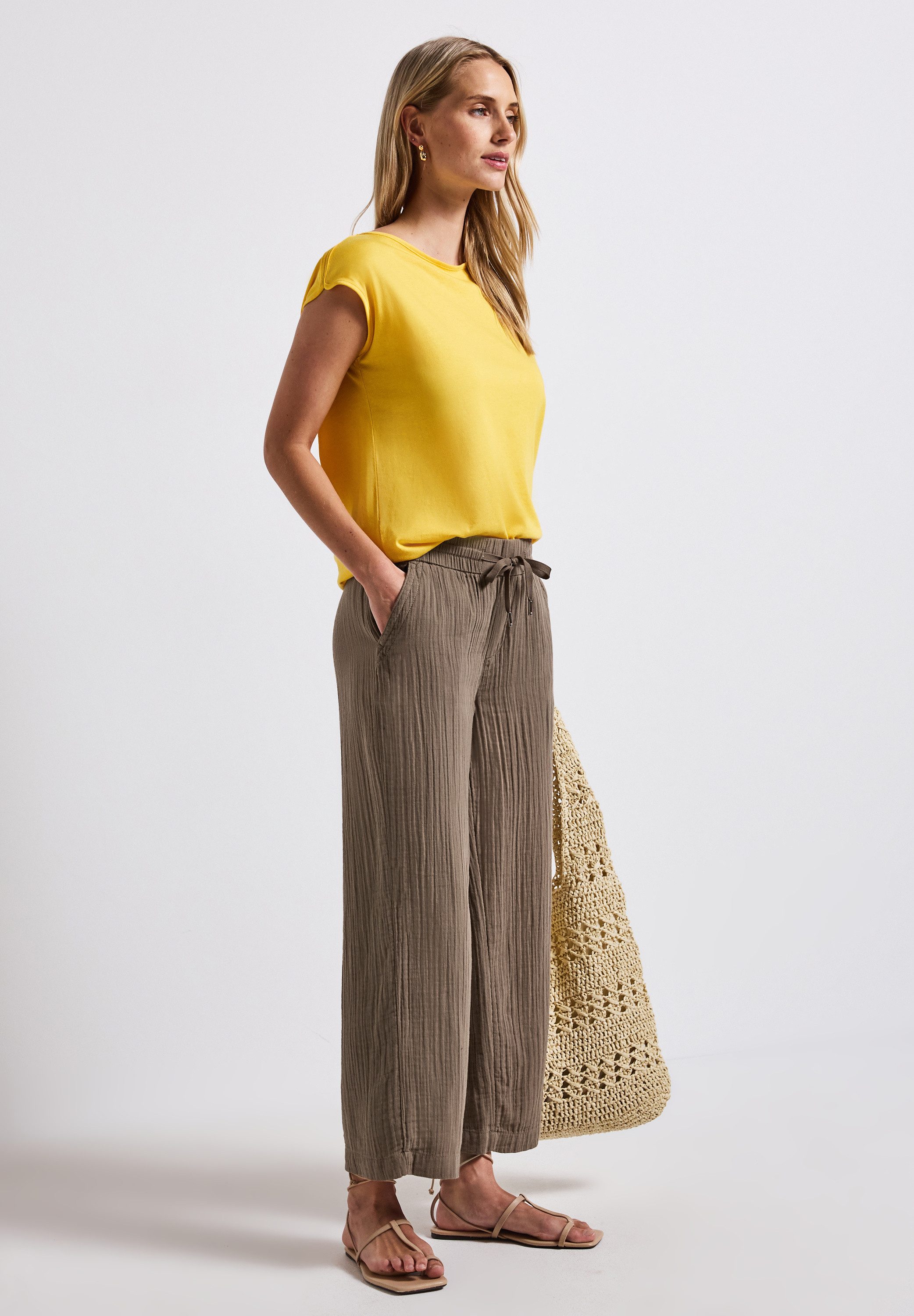 STREET ONE Stoffen broek met elastische tailleband en tunnelkoord, in muslin-look