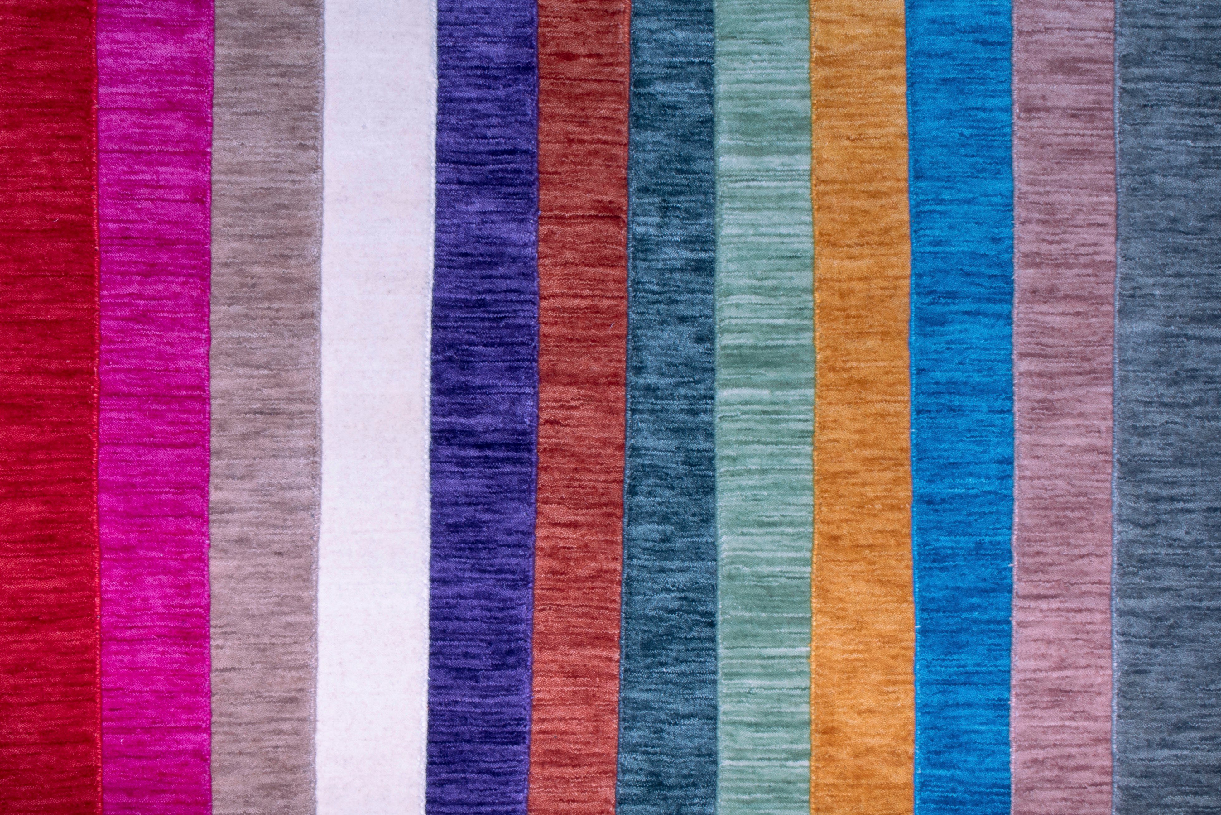 THEKO Wollen kleed Holi Unikleuren, iets mêlee, zuivere wol, met de hand geweven met knoop-look