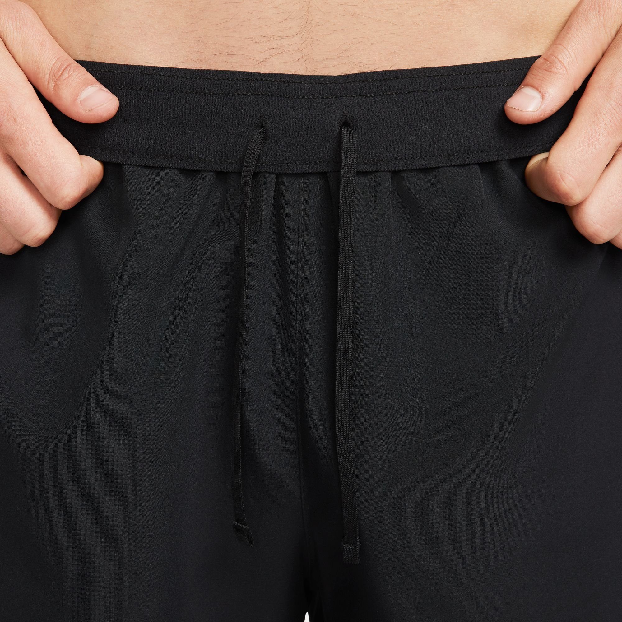 Nike Runningshort DRI-FIT CHALLENGER STUDIO ' MEN'S " UNLINED RUNNING SHORTS