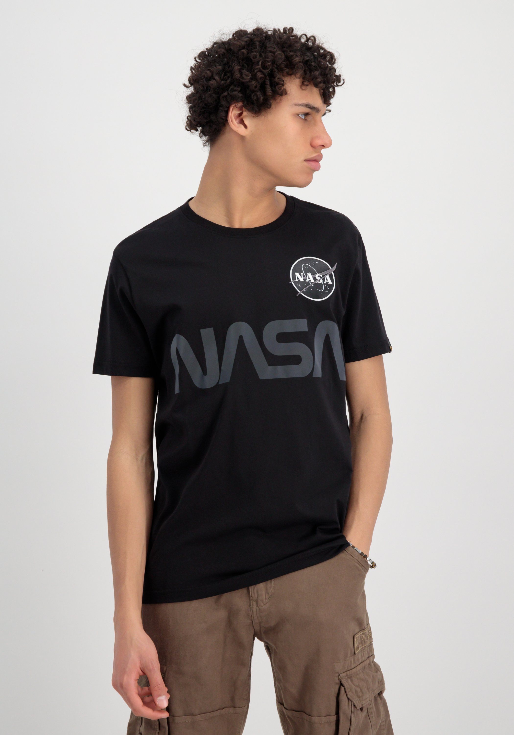 Alpha Industries T-shirt Men T-Shirts NASA Rainbow Ref. T