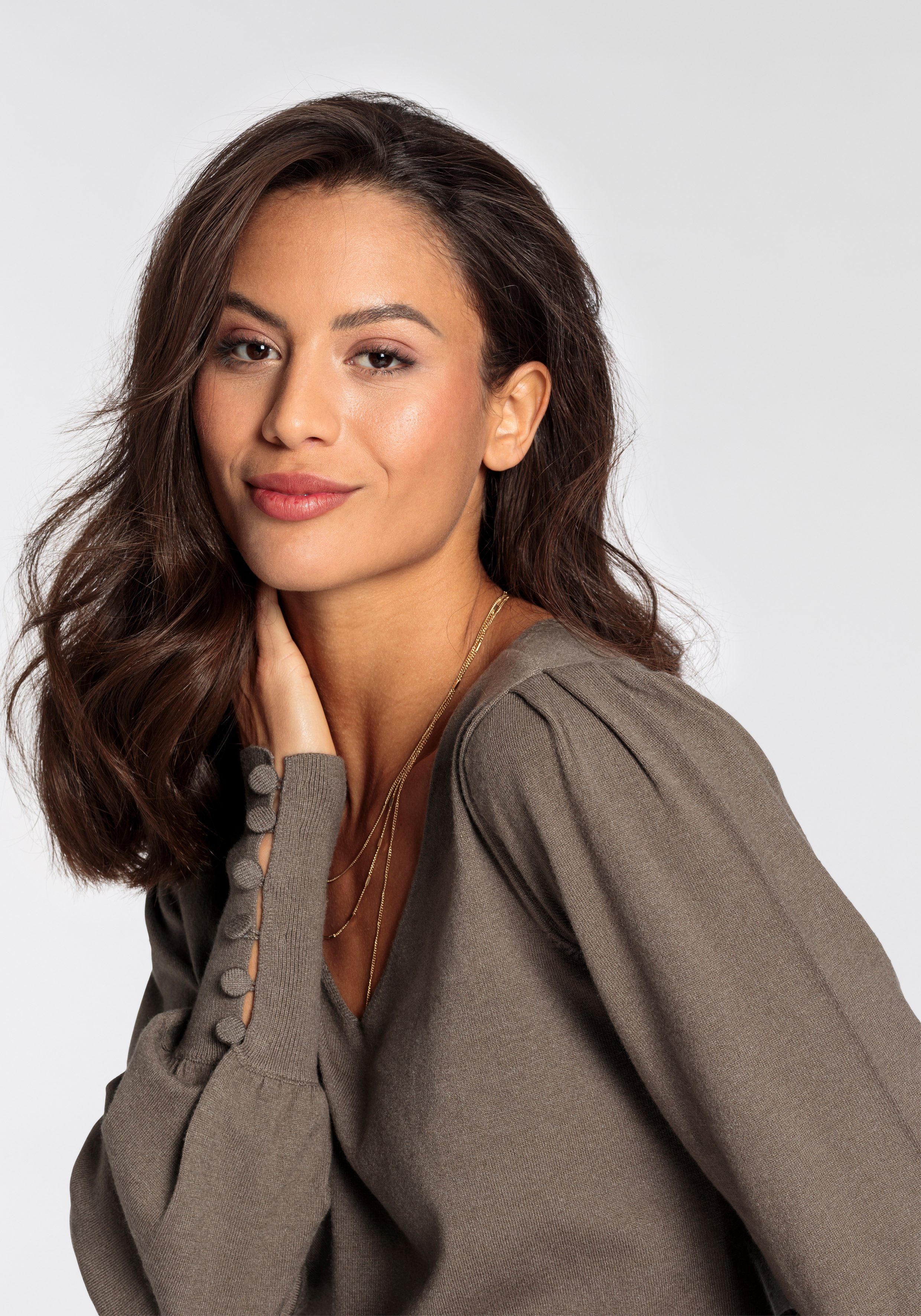 Laura Scott Trui met V-hals