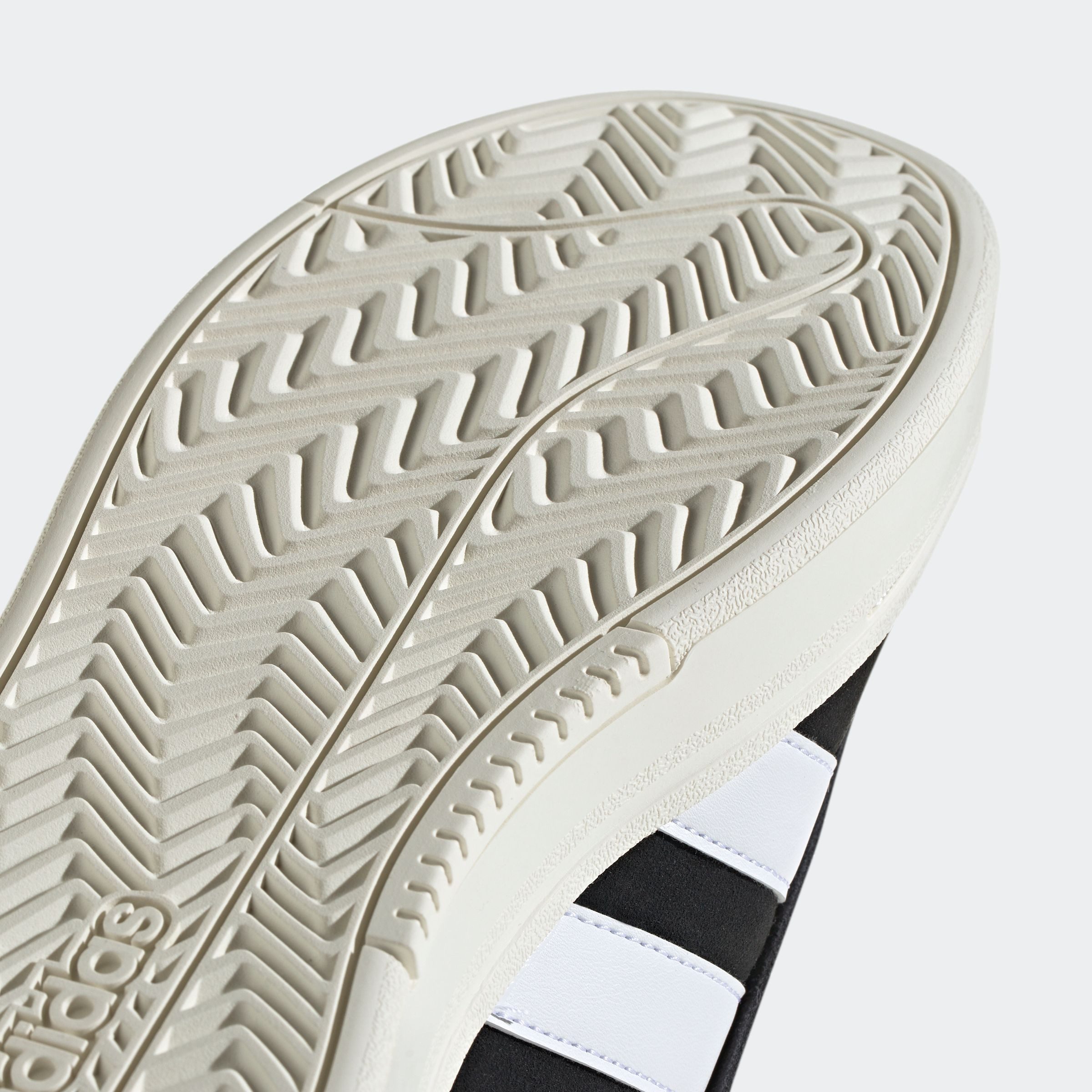 adidas Sportswear Sneakers GRAND COURT ALPHA Design geïnspireerd door de adidas Campus 00