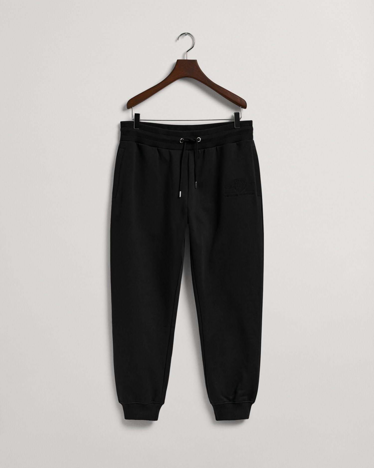 Gant Sweatbroek REG TONAL SHIELD SWEATPANTS