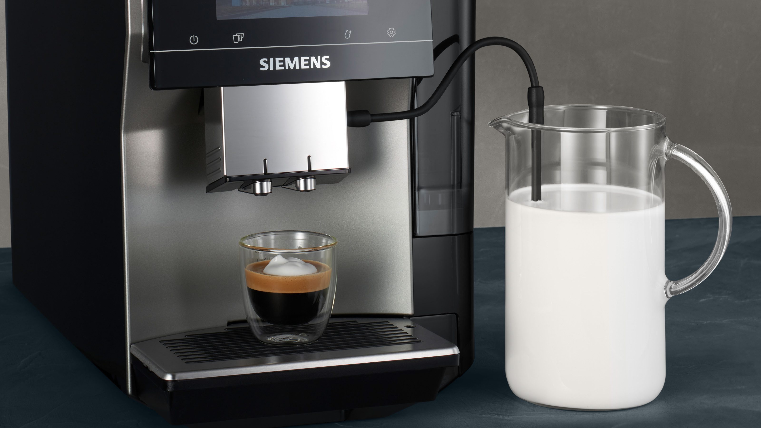 SIEMENS Volautomatisch koffiezetapparaat TP715D01, aromaselect, 10 favorieten, automatische stoomreiniging, grijs