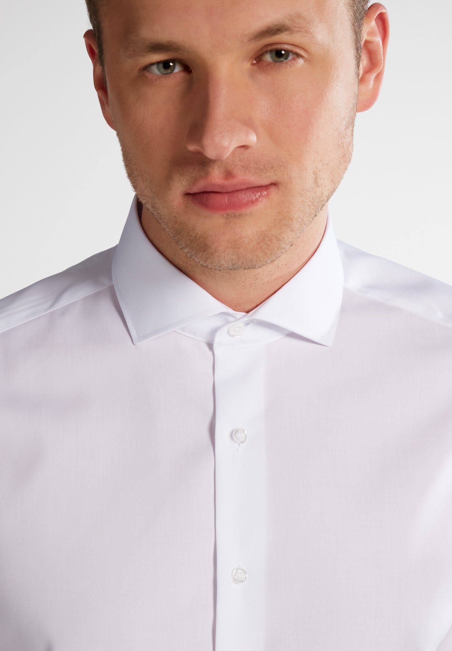 Eterna Overhemd met korte mouwen Slim fit NON IRON (strijkvrij)