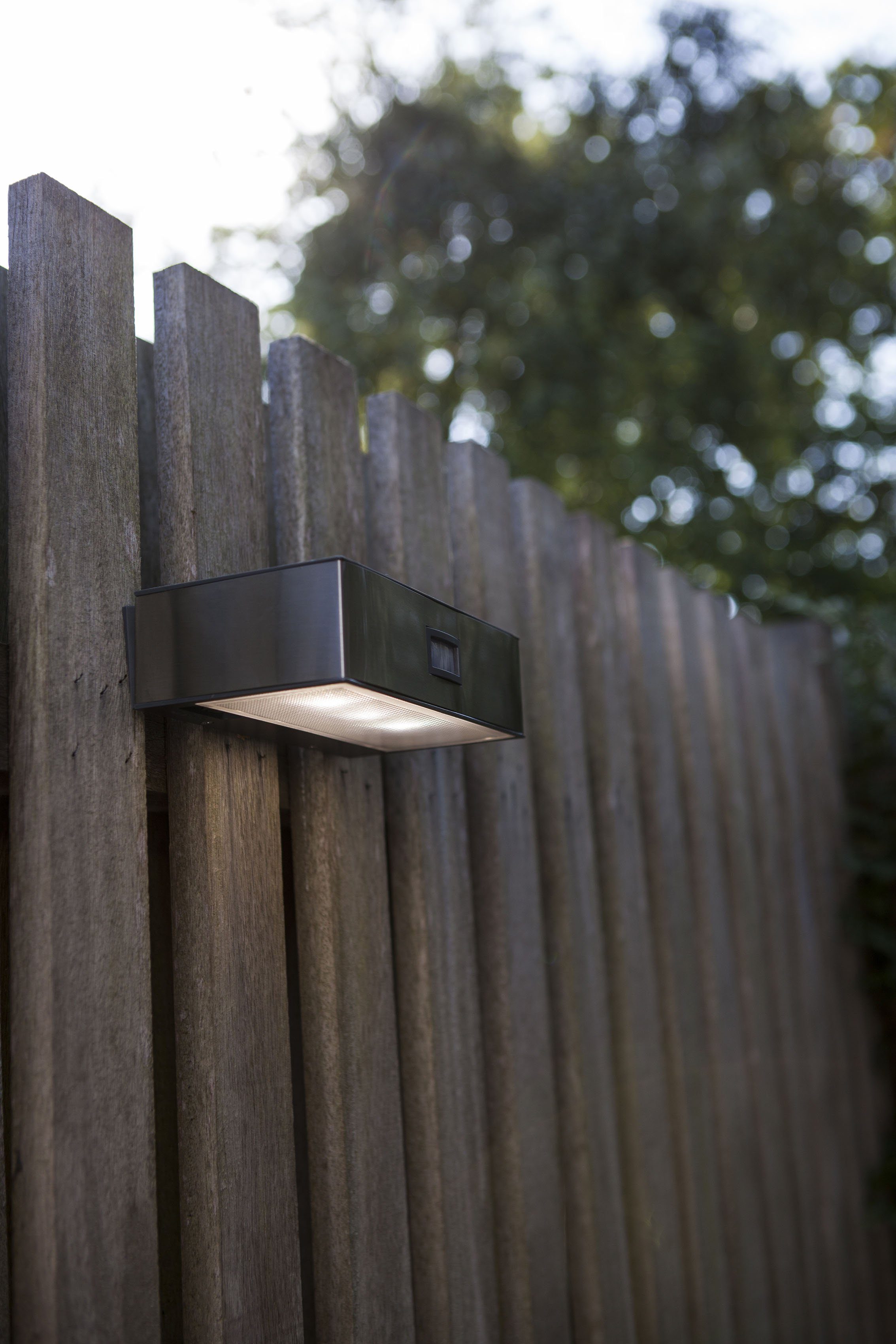 LUTEC Ledwandlamp voor buiten Brick Solarlamp, bewegingsmelder (1 stuk)