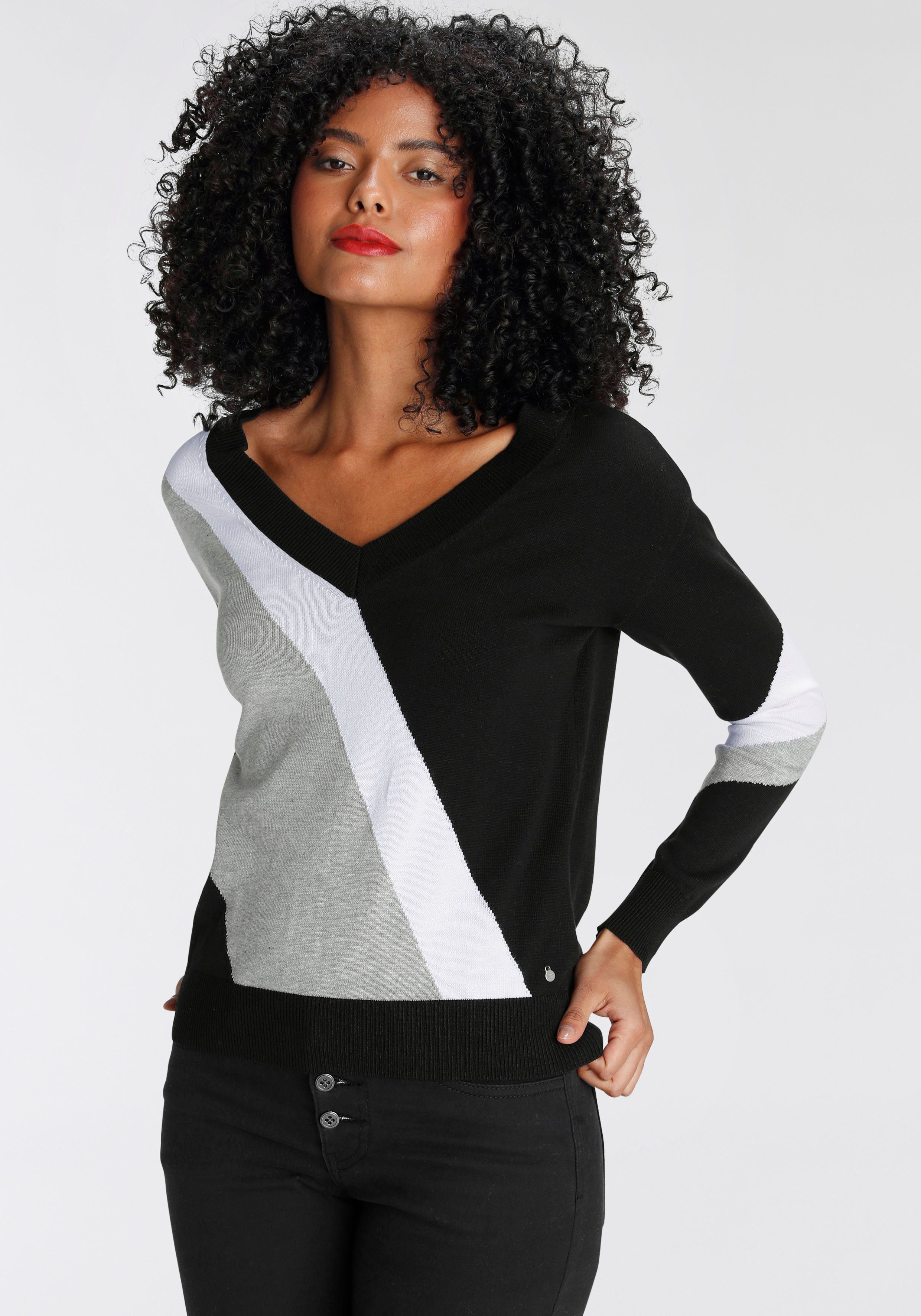 AJC Gestreepte trui met trendy diagonale colorblocking