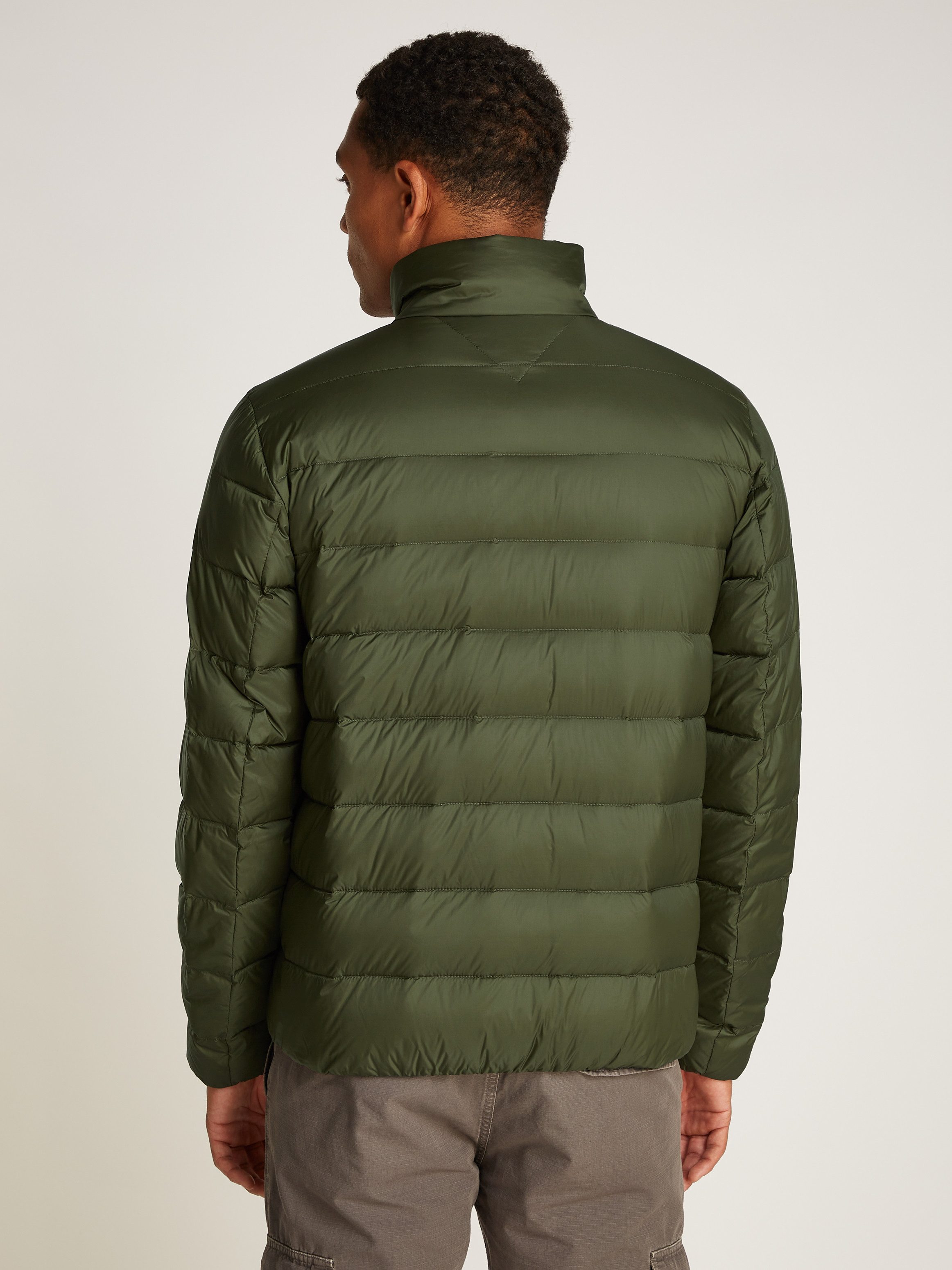 Tommy Jeans Plus Gewatteerde jas TJM LT DOWN JACKET EXT in grote maten, logoborduring, ritszakken