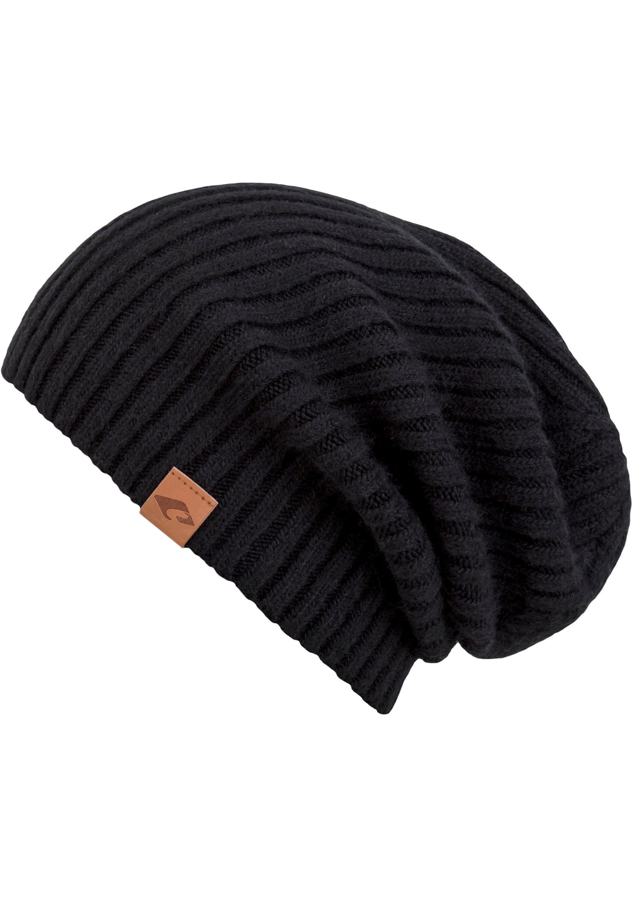 chillouts Beanie Justin Hat met chillouts-logo aan de zoom