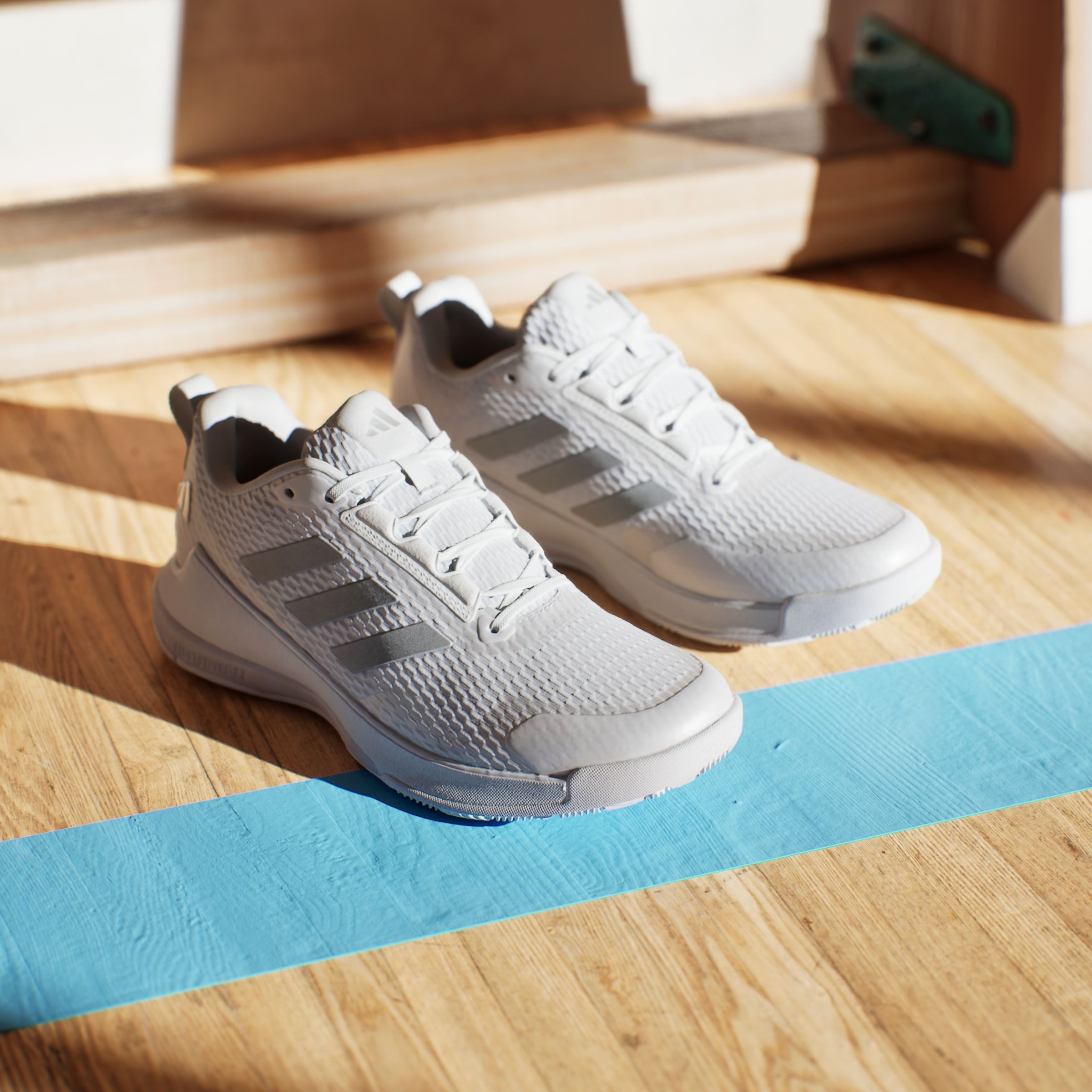 adidas Performance Indoorschoenen NOVAFLIGHT 2 INDOOR bijzonder geschikt voor volleybal en basketbal